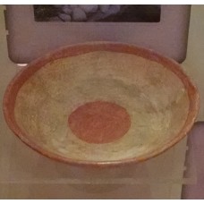 Plate, circle in the middle